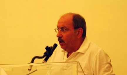 8324_1163238564511_13342637