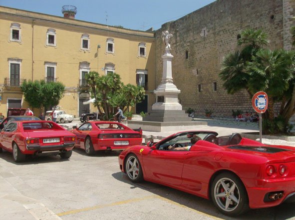 raduno-ferrari-castello