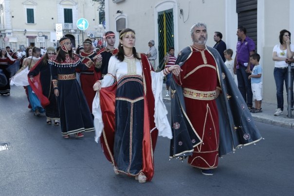 5893_1120999703924_1195009915_30335869_1944794_n