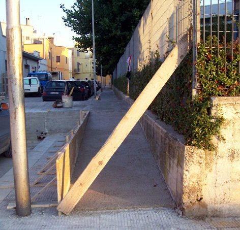 via-eva-passaggio-pedoni