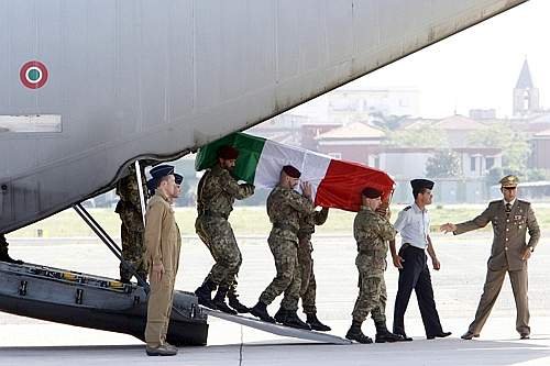 AFGHANISTAN_FERETRO_aereo