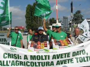 CIA-protesta-Faenza-1-300x225