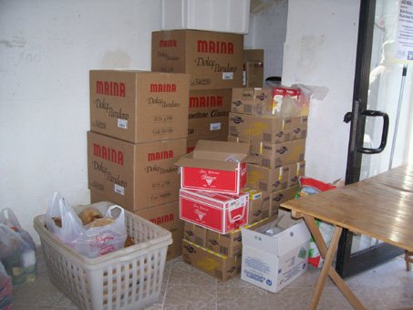 alimenti-da-distribuire-3