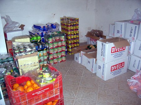 alimenti-da-distribuire-4