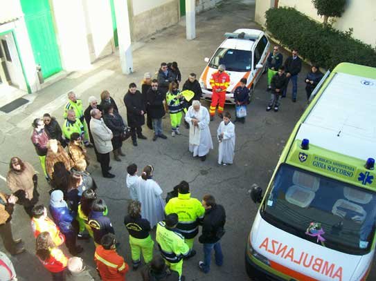 ambulanza-benedizione