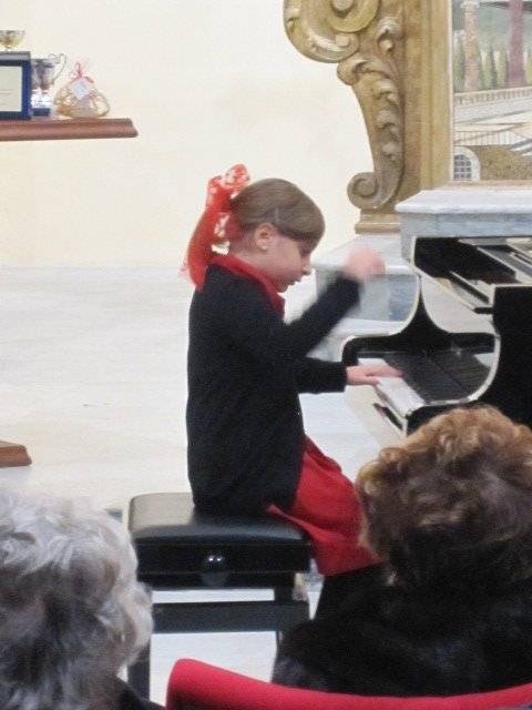 greta_maria_lobefaro_al_piano