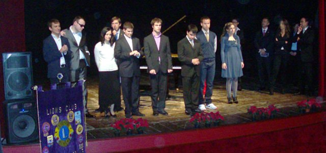 lion-artisti-sul-palco