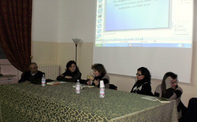 giulia-carcasi-tavolo-relat