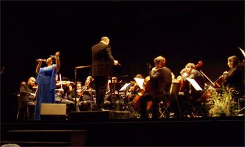 mina-in-black-orchestra