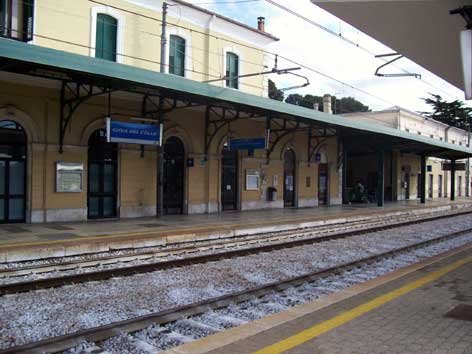 stazione-ferroviaria-