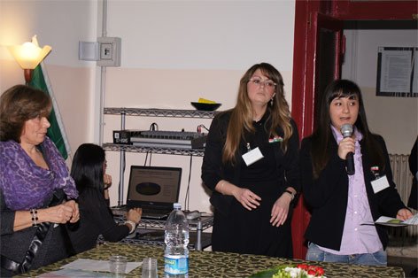 studenti-lettura-versi