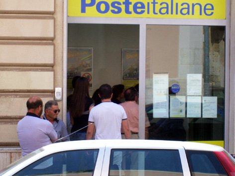 poste-tutti-in-coda