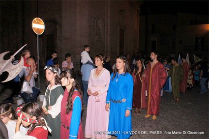 festa-federiciana-sfilata