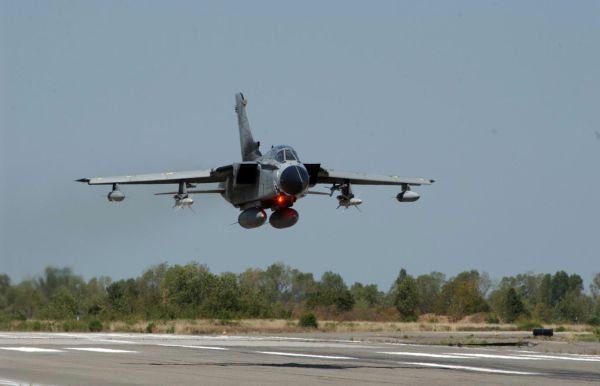 guerra-libia-tornado