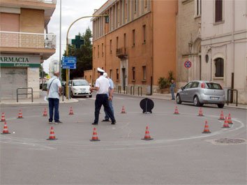 rotatoria-vigili-in-azione