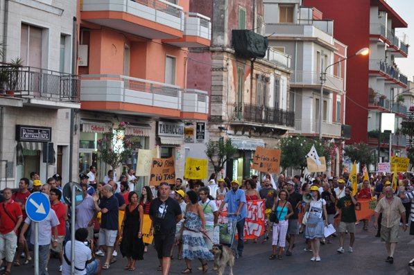 corteo_contro_limmondizia_indifferenziata_foto_23__web