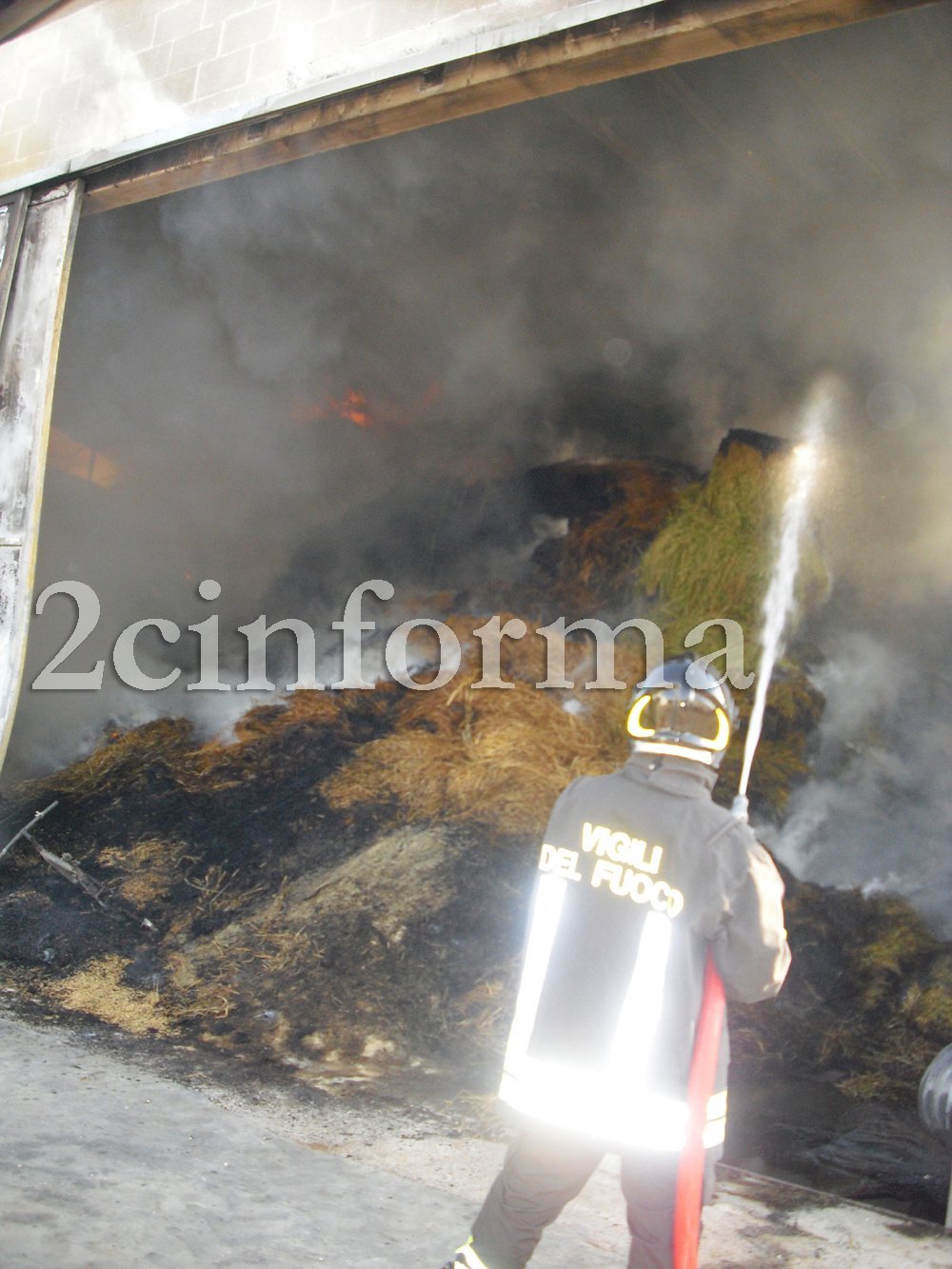 incendio_fienile2