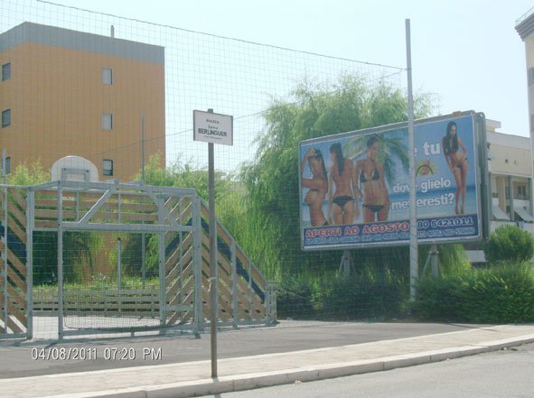 manifesti-osceni4