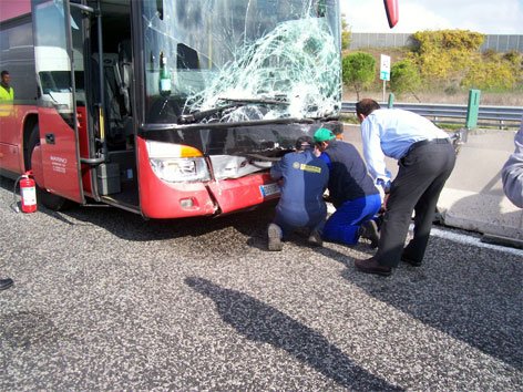 incidenti-SS100-autobus