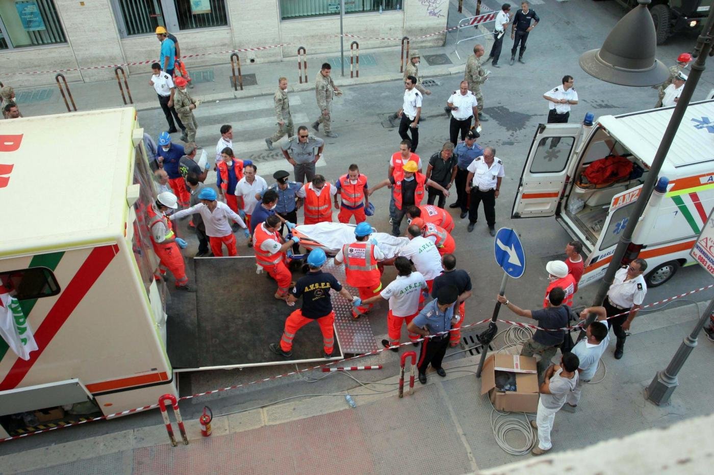 crollo palazzina barletta morti