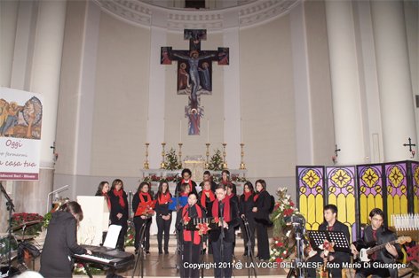 hills-joy-coro-3in-azione