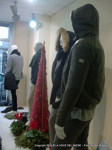 dettagli sartoriali vetrina