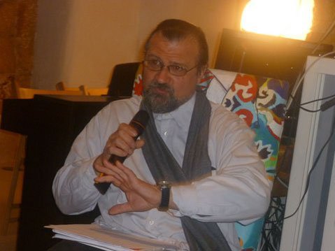 vito-osvaldo-salotto