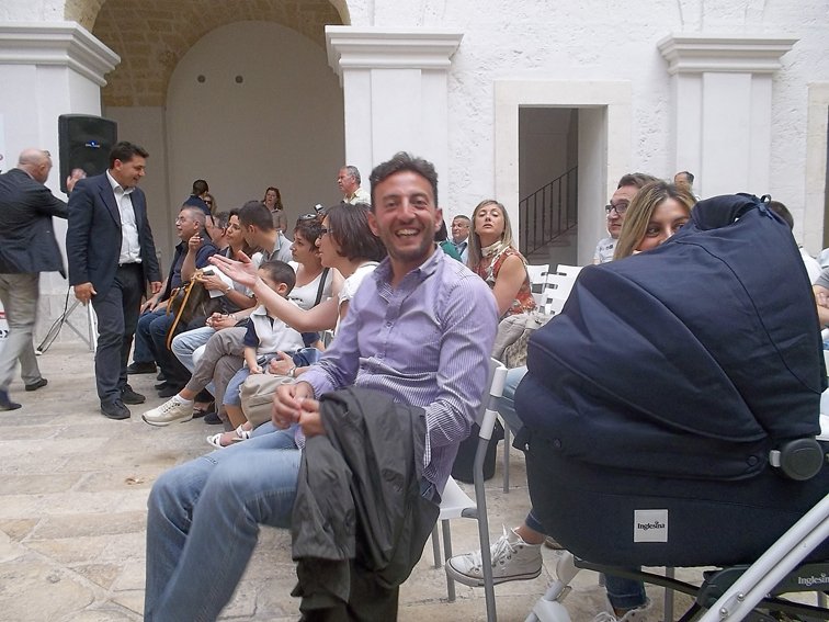 giunta-povia-pubblico