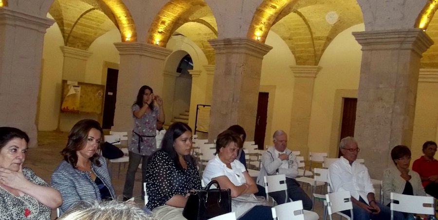 donne pubblico