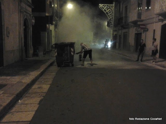 incendio cassonetto via cavour4