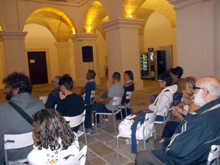 piscina-confronto-pubblico4