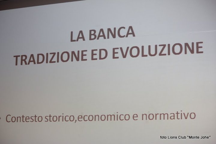 lions cartello banca