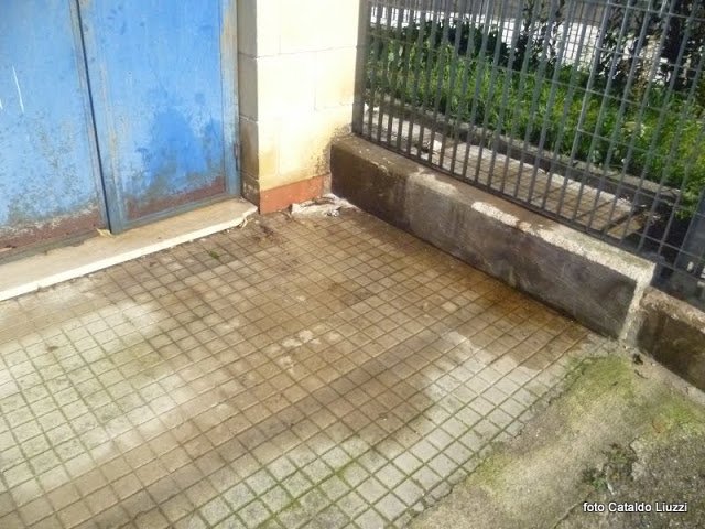 mercato settimanale latrine