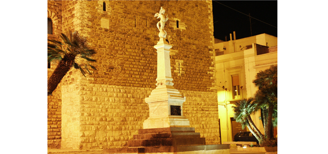 castello-sera-monumento-a