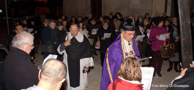 via-crucis-itinerante