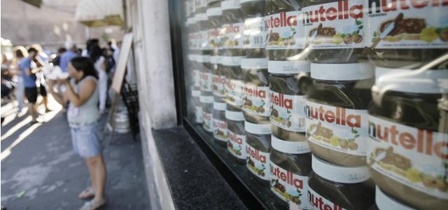 Nutella-ruba-in-supermercato