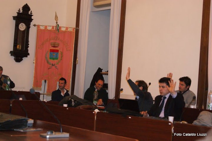 consiglio querela votazione