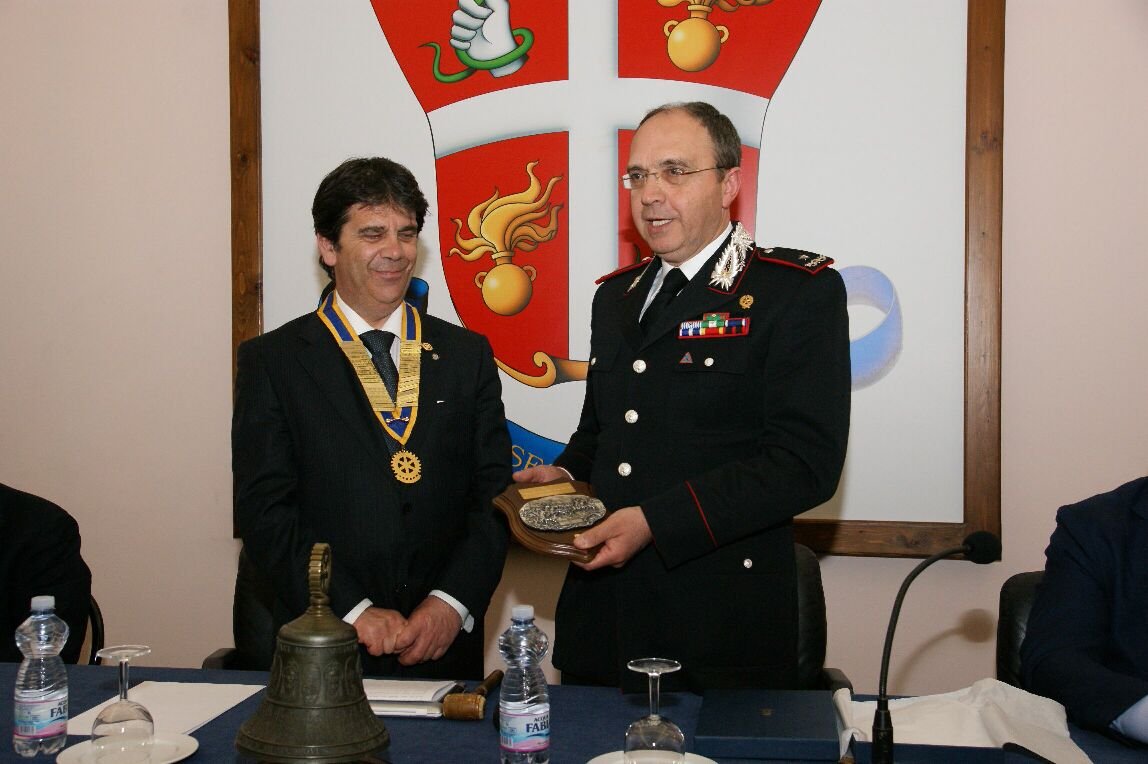 carabinieri consegna medaglia2