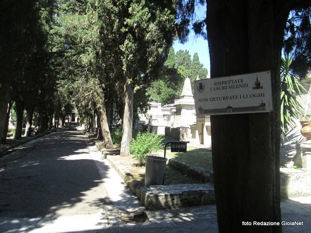 cimitero degrado2